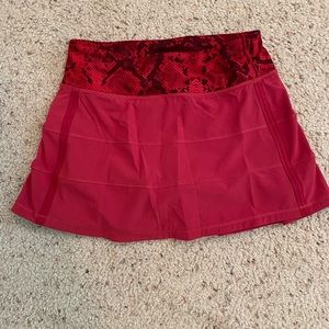Red lulu lemon tennis skirt